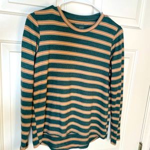 American Eagle long sleeved tee, size XS